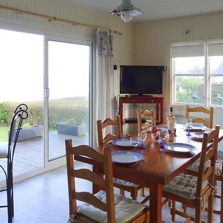 度假居 In With Sea Views 基贝维尔