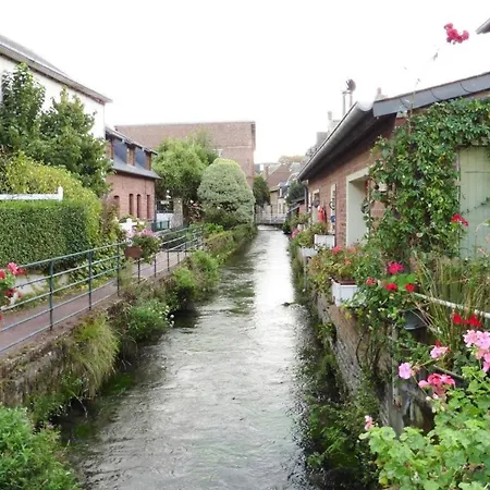 度假居 In With Sea Views *